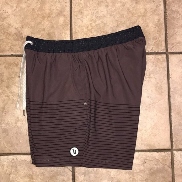 Men's Vuori Kore Mahogany Stripe Shorts 6"-with Boxer Brief Liner-Size M (VW303) - Picture 10 of 11
